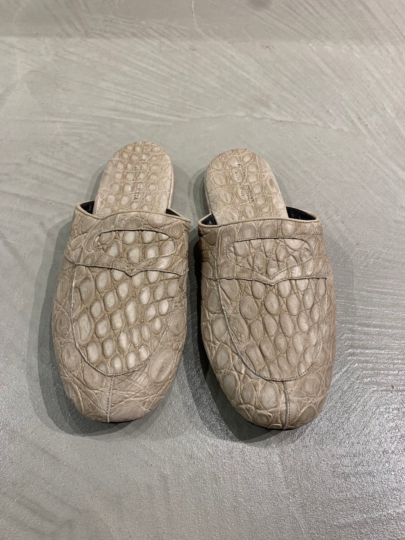 Unisex Bottega Veneta Slippers