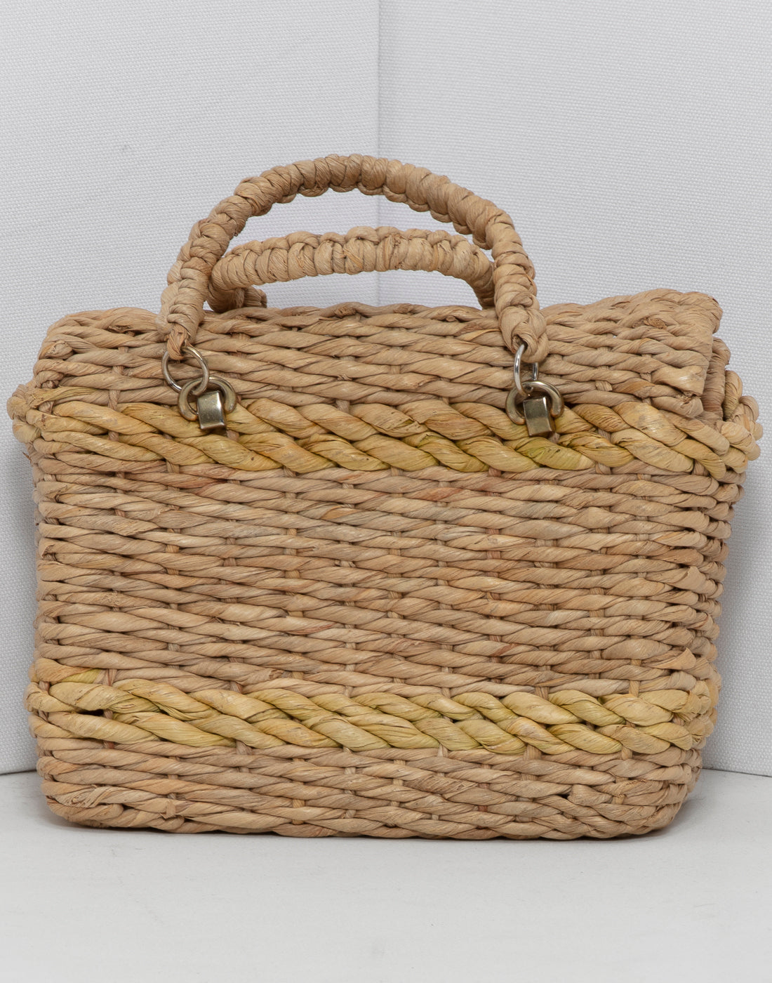 Cute Straw Bag From The 70's