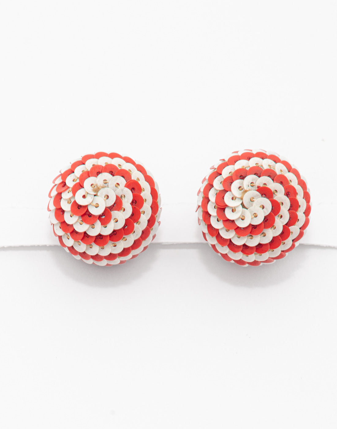 Vintage red and white ball earrings made of paillettes