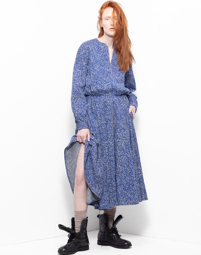 Vintage Erreuno (Armani) sweat-shirt type cotton dress with blue pattern and batwing sleeves.